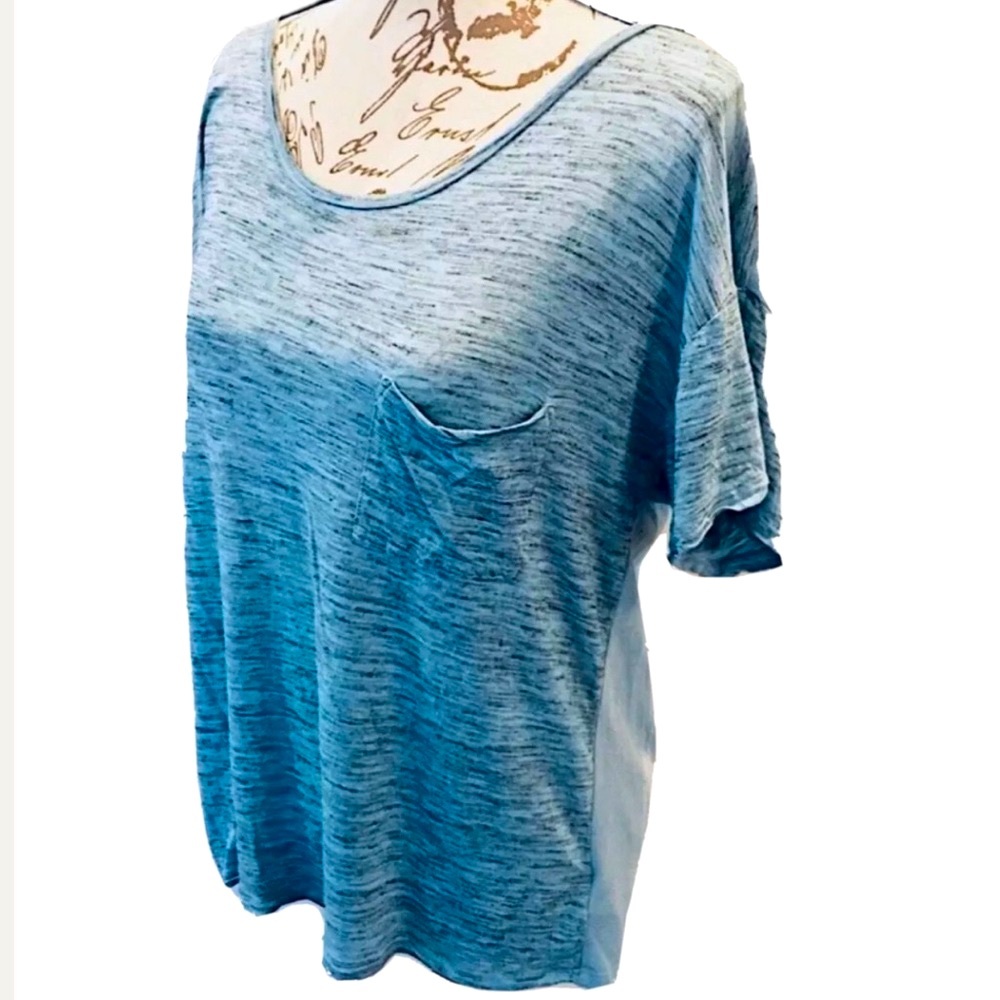 American Eagle 🦅 split butterfly back soft shirt